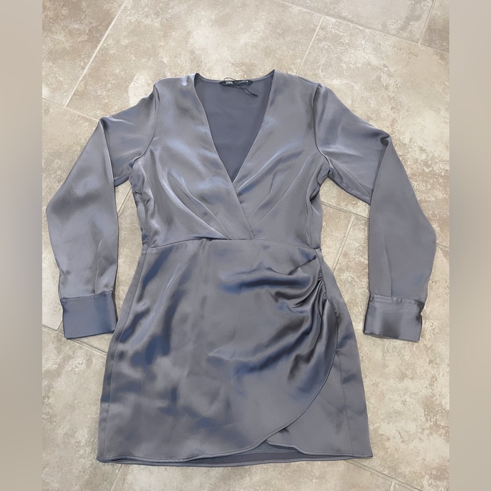 Brand new Zara dress.